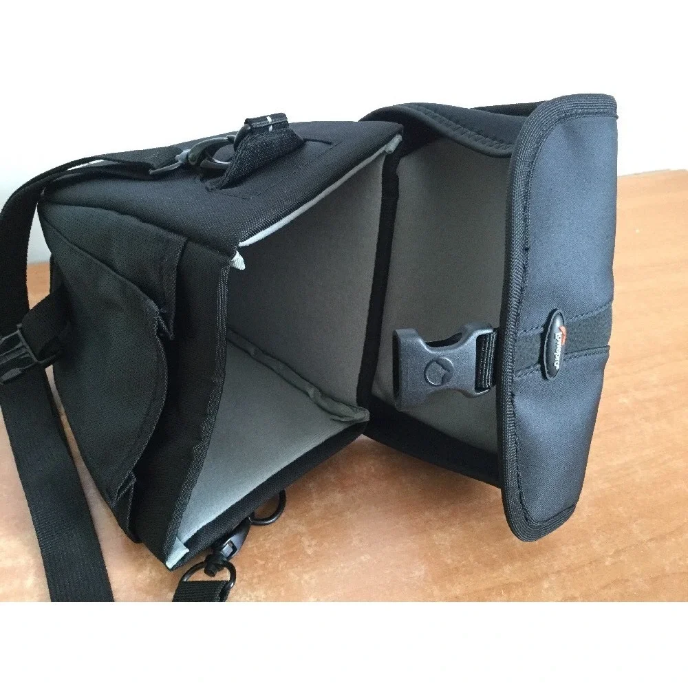 Lowepro Camera Bag Rezo TLZ 20 Shoulder Crossbody Black Adjustable Strap‎